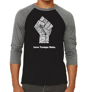 Love Trumps Hate Fist - Men's Raglan Baseball Word Art T-Shirt