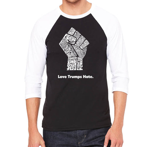 Love Trumps Hate Fist - Men's Raglan Baseball Word Art T-Shirt