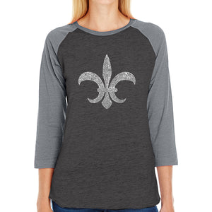 FLEUR DE LIS POPULAR LOUISIANA CITIES - Women's Raglan Baseball Word Art T-Shirt